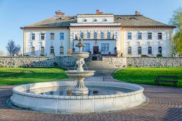Фотографии Хостелы Pałac pod Bocianim Gniazdem г. Runowo (Польша) №1 Фото Хостелы Pałac pod Bocianim Gniazdem г. Runowo 1